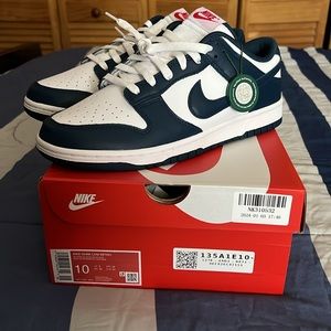 AUTHENTIC CERTIFIED BRAND NEW DARK BLUE AND WHITE LOW RETRO DUNKS